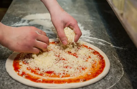 Приготування піци: що потрібно знати та правила приготування
