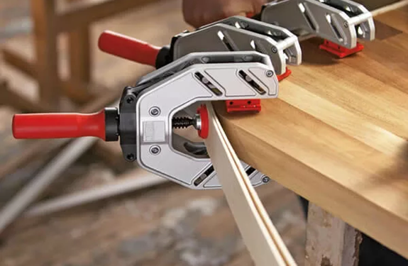 Для чого слугує затискний інструмент: види затискачів Bessey