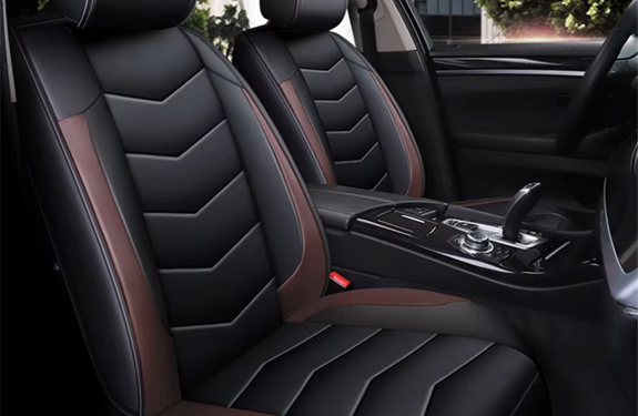 Как авточехлы помогают уберечь салон машины