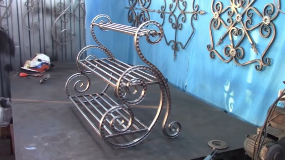 Послуги з виготовлення дрібних виробів з металу від компанії Комкор