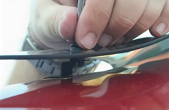 Правильная установка мухобойки на автомобиле и советы