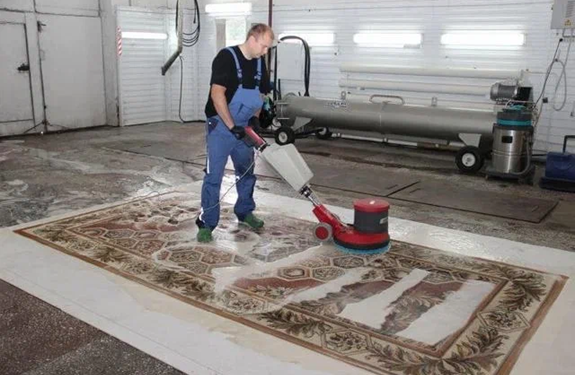 Чистка ковров: особенности, правила и рекомендации