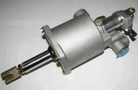 Пневмогидроусилитель сцепления на грузовиках марки Урал