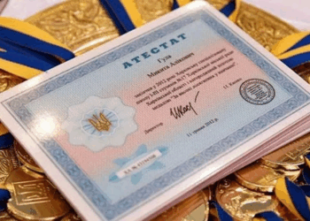 Як поєднати американську школу та український атестат: реальний досвід родин