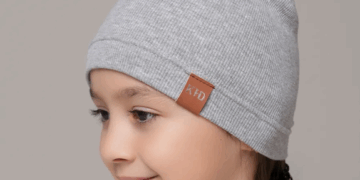 Покупка детских шапки оптом: как подобрать для малышей