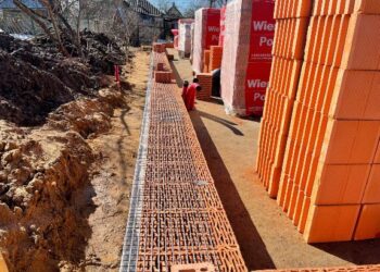 Пустотность керамических блоков: баланс прочности и энергоэффективности