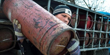 Продажа газовых баллонов для стройки и производства — как избежать простоев и перебоев с газом