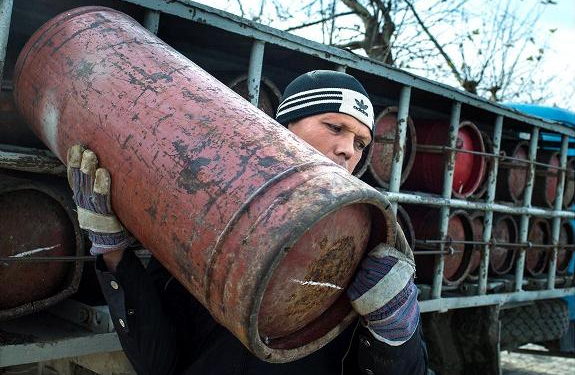 Продажа газовых баллонов для стройки и производства — как избежать простоев и перебоев с газом